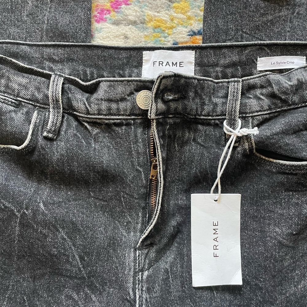 Le Sylvie Crop Straight Leg Denim - Picture 7 of 7